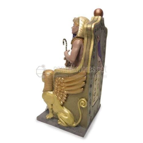 Faraón egipcio con trono